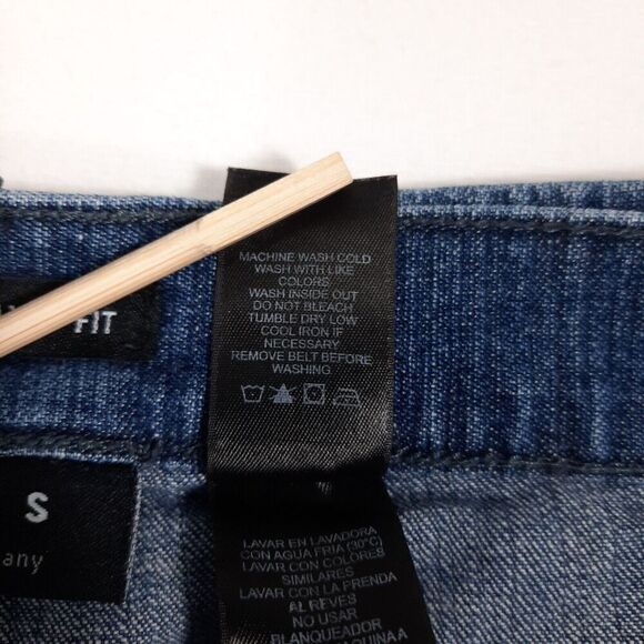 Axcess Women's Size 12 Straight Relaxed Fit Denim Capris MId-Rise Medium Wash - Picture 7 of 11